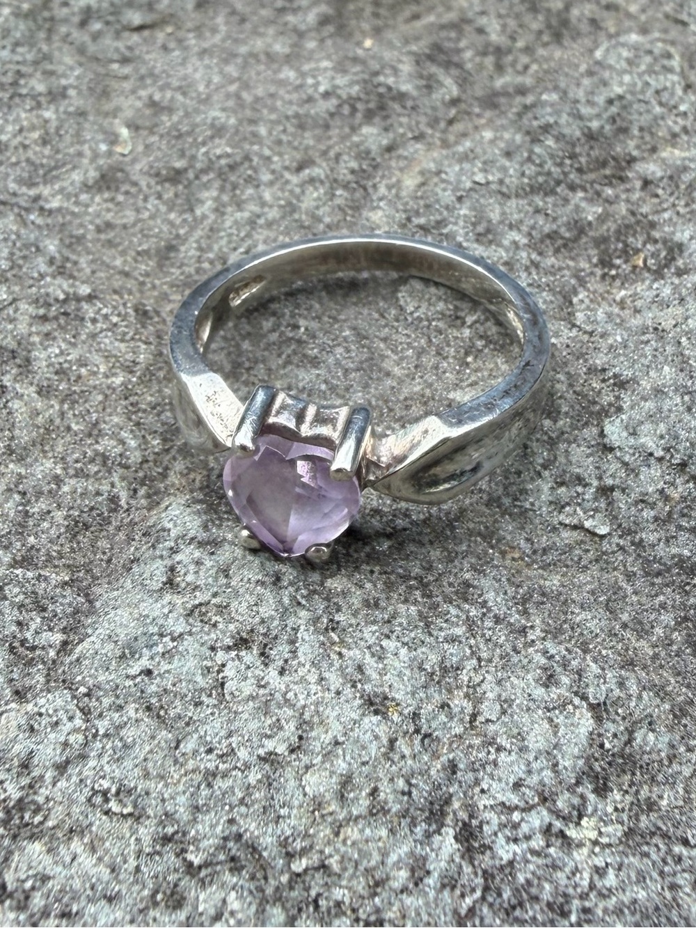 Vintage Avon Sterling Silver Amethyst Heart Ring